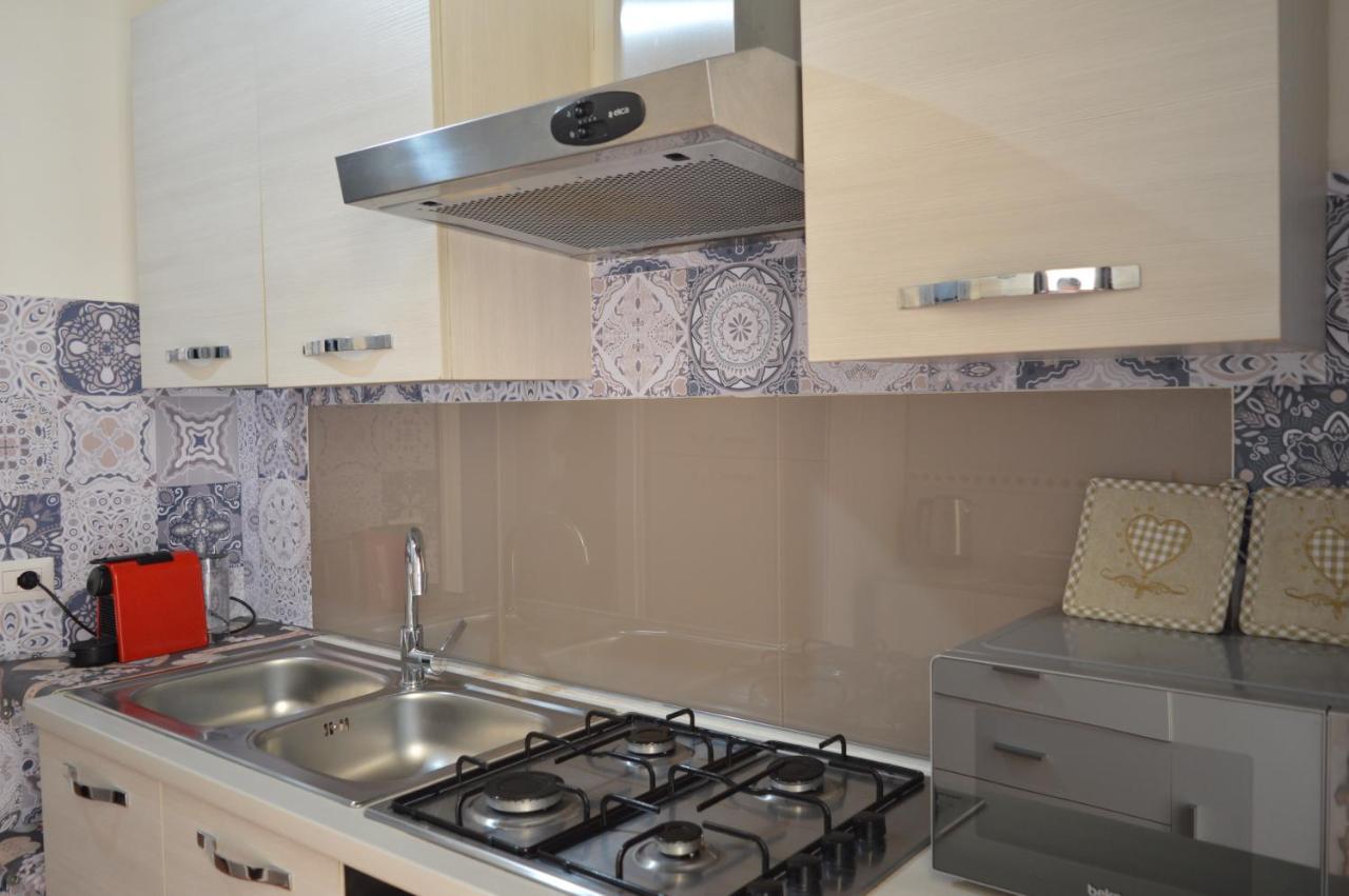 Appartement Domus Cavour à Civitavecchia Extérieur photo