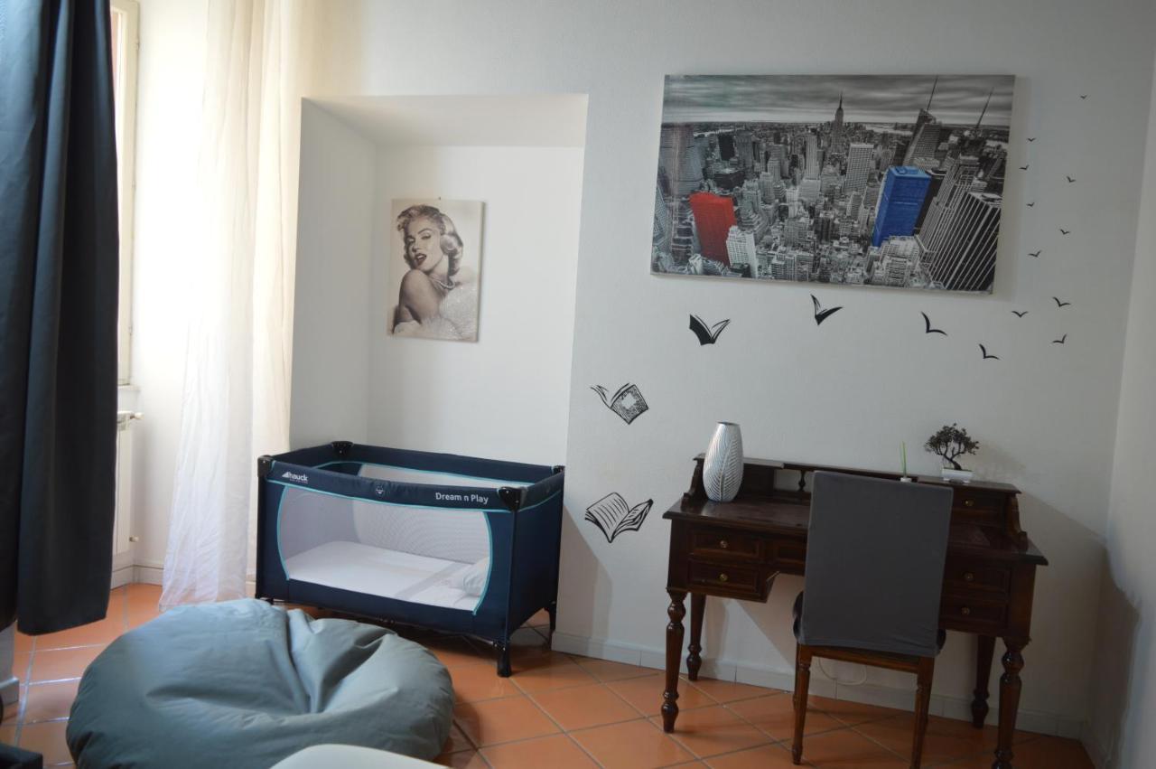 Appartement Domus Cavour à Civitavecchia Extérieur photo